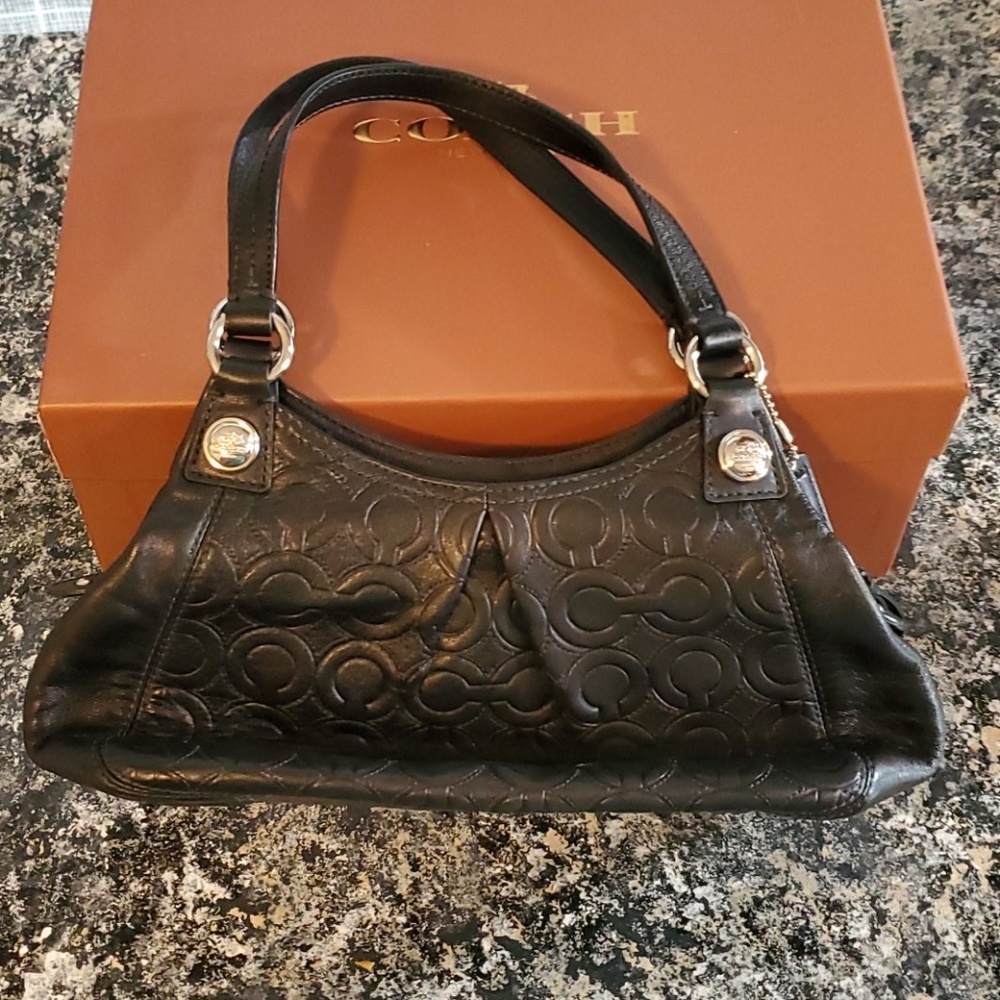 Purse - Picture 2 of 3